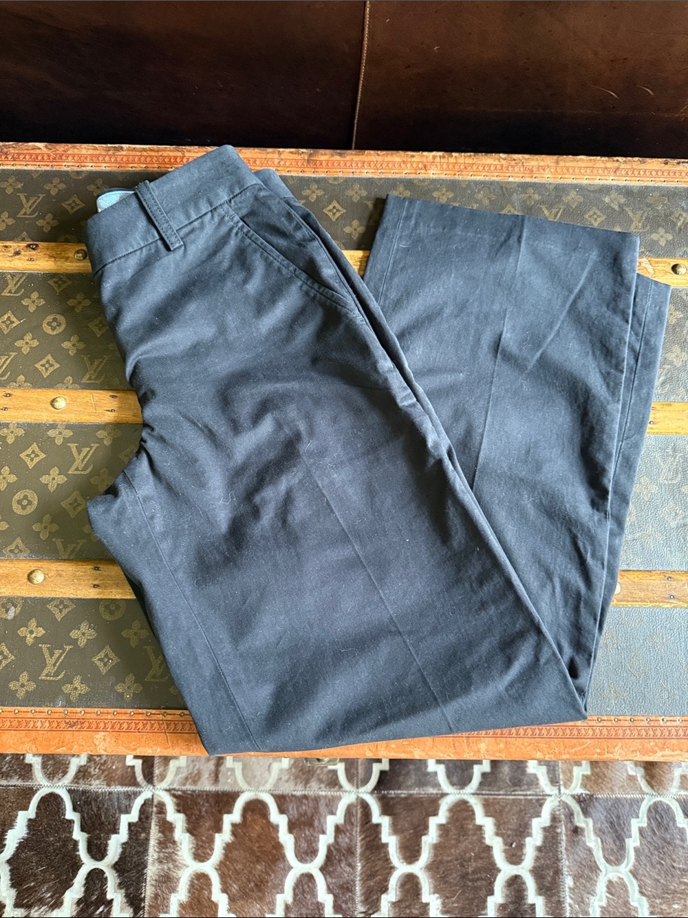 Aritzia Women's Black Wide-Leg Dress Pants